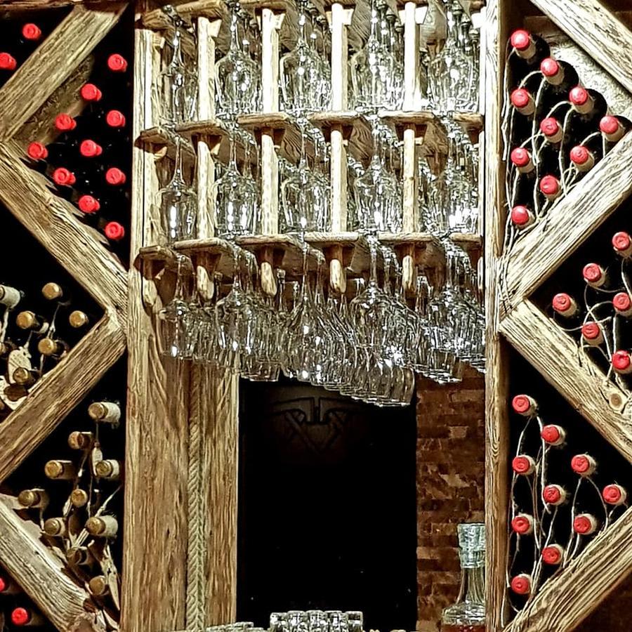 Hotel Guglux &Wine Cellar Telavi Buitenkant foto